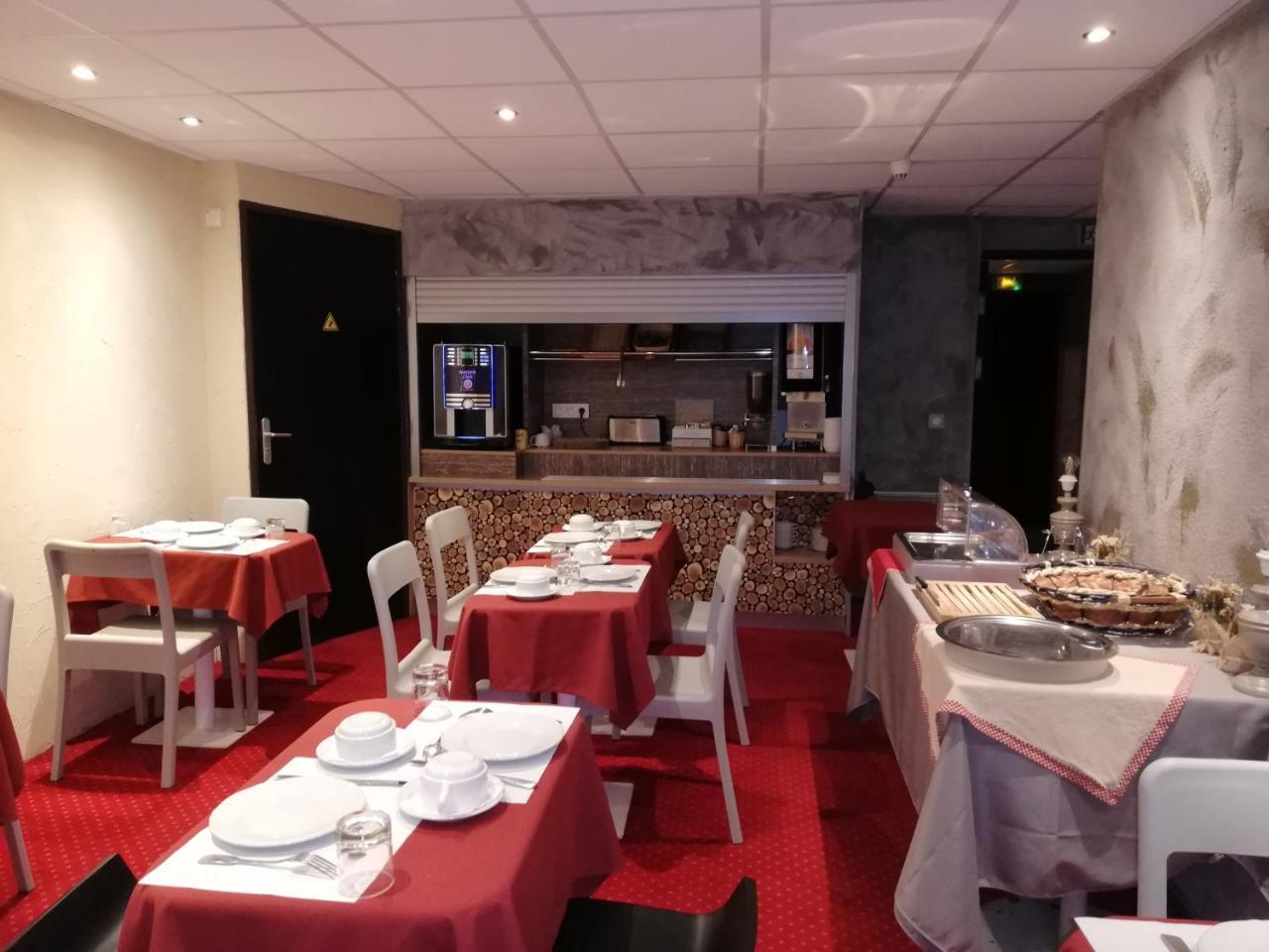 Les 4 Vallees Hotell Albertville Eksteriør bilde